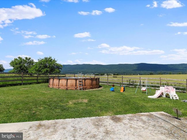 12414 Summit Vista Dr, House other with 3 bedrooms, 2 bathrooms and null parking in MERCERSBURG PA | Image 34