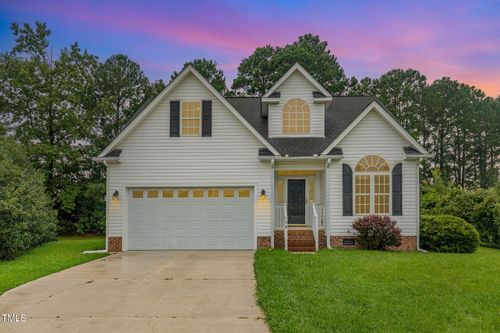 18 Edgecombe Ct, Smithfield, NC, 27577-9401 | Card Image