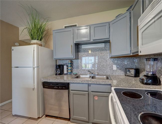 Full Kitchen | Image 13