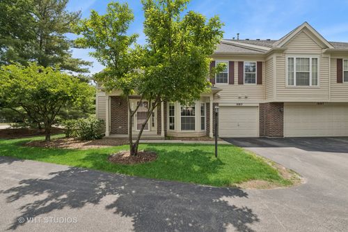1087 Huntwyck Ct, Elgin, IL, 60120-5104 | Card Image