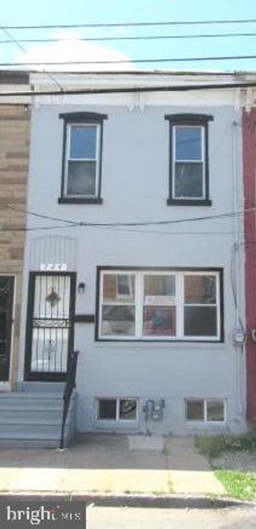 724 Spruce St, CAMDEN, NJ, 08103-2455 | Card Image