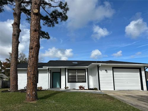 711 Kempten St Nw, PALM BAY, FL, 32907-8210 | Card Image