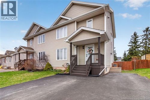 33 Myriam Cres, Moncton, NB, E1A0V4 | Card Image
