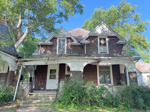 213 N Broad St, Mooreland, IN, 47360 | Card Image