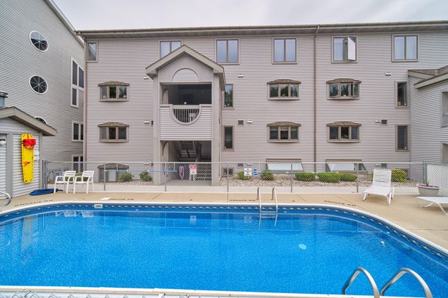 APT-8 - 317 5 Th Ave, Condo with 2 bedrooms, 1 bathrooms and null parking in Manistee MI | Image 36