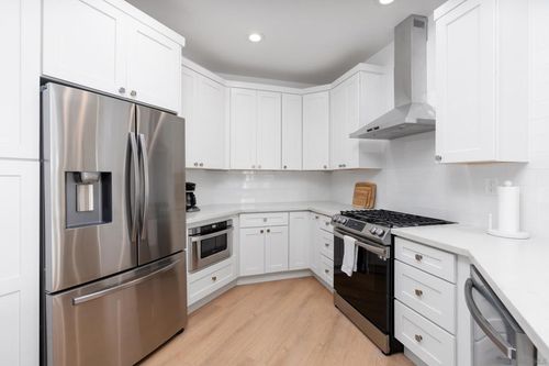 unit-140-4025 Canario St, Carlsbad, CA, 92008-6103 | Card Image