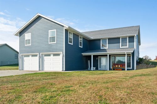 109 Dawn Ave, Monroe, IA, 50170-7544 | Card Image