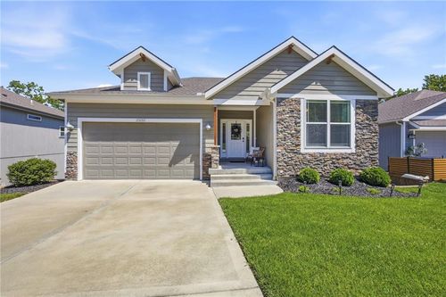 23152 W 126th St, Olathe, KS, 66061-6029 | Card Image