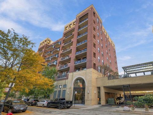 605-811 W 15th Pl, Chicago, IL, 60608-1643 | Card Image