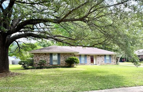 109 N Meadow Road, Natchez, MS, 39120 | Card Image