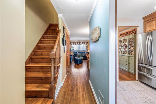 4709 210th St, Bayside, NY, 11361-3220 | Card Image