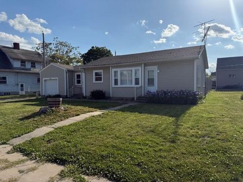 207 S Connecticut St, King City, MO, 64463-7821 | Card Image