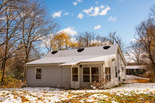 808 Clinton St, Marshall, MI, 49068-1610 | Card Image