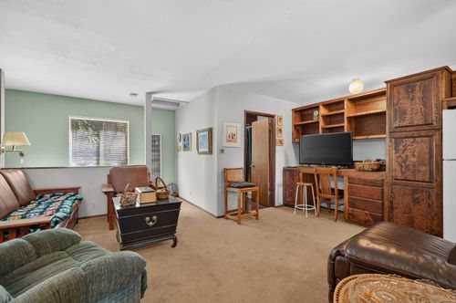 5595 Reservoir Rd, Georgetown, CA, 95634-9308 | Card Image