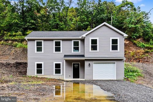 476 Gravel Hill Rd, NEWPORT, PA, 17074-7653 | Card Image