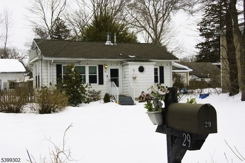 29 Forest Rd, Budd Lake, NJ, 07828-2121 | Card Image