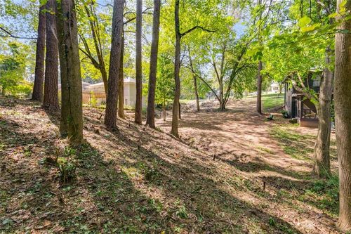 2116 Holly Hill Dr, Decatur, GA, 30032-5566 | Card Image