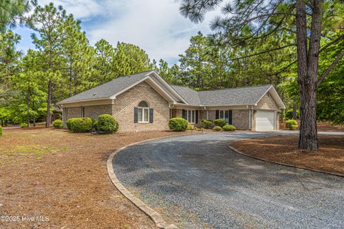 15 Windsong Pl, Whispering Pines, NC, 28327-9040 | Card Image