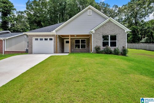 203 Jefferson Ave W, Oneonta, AL, 35121-2027 | Card Image