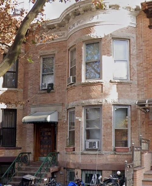 655 54th St, Brooklyn, NY, 11220-3128 | Card Image