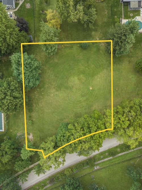 119 Stone Gate Dr, Oswego, IL, 60543-8859 | Card Image