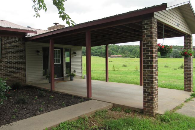 1353 N 2 Nd St, House other with 2 bedrooms, 2 bathrooms and null parking in Ozark AR | Image 5