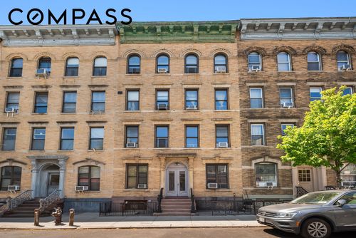 19 Clifford Pl, Brooklyn, NY, 11222-2621 | Card Image