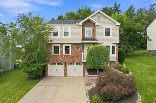 9103 Timberglen Dr, Imperial, PA, 15126-9251 | Card Image