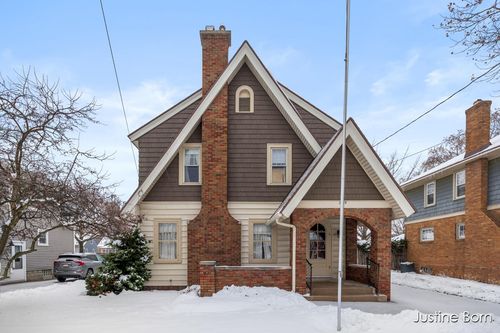 2219 Paris Ave Se, Grand Rapids, MI, 49507-3109 | Card Image