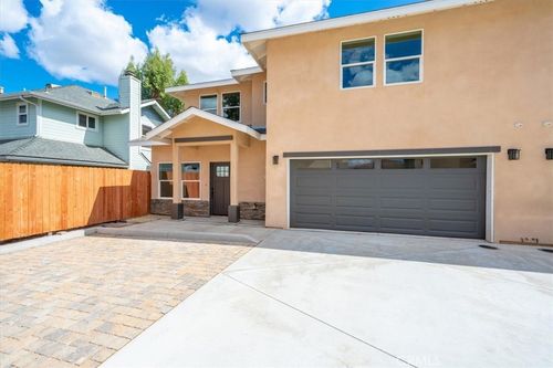 8393 Amapoa Ave, Atascadero, CA, 93422-3945 | Card Image