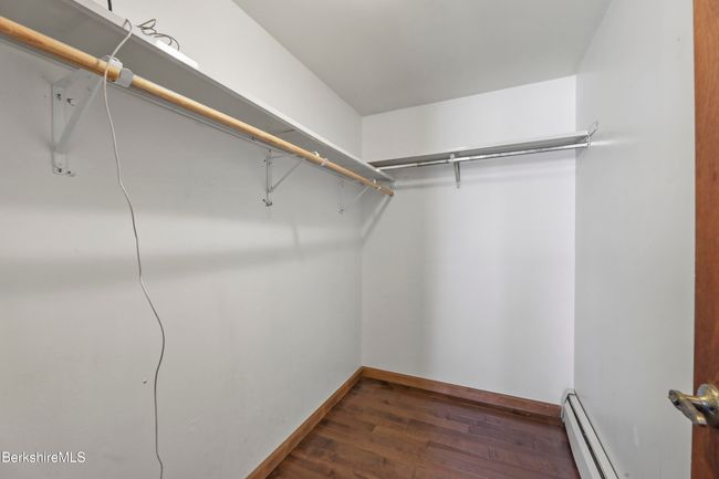 Walk in closet in primary | Image 27