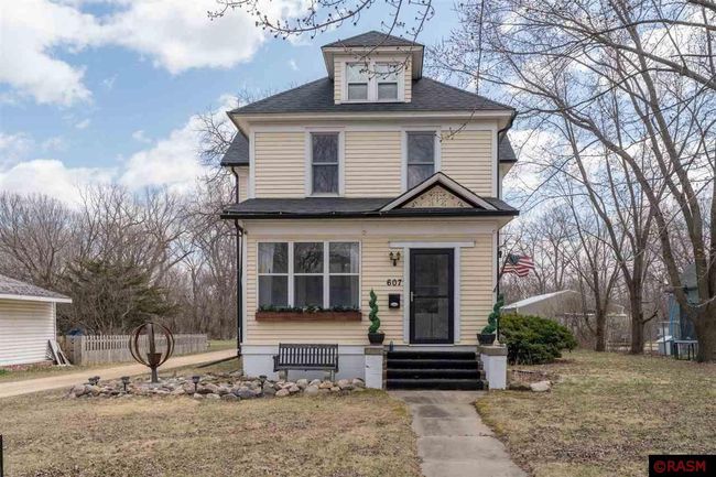 607 N Minnesota Ave, House other with 3 bedrooms, 3 bathrooms and null parking in Saint Peter MN | Image 44