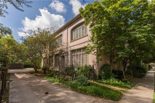 apt-7-2828 Camp St, New Orleans, LA, 70115-2253 | Card Image