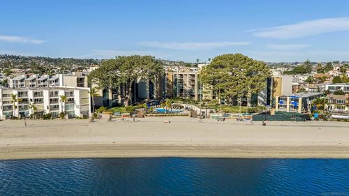 unit-152-3940 Gresham St, San Diego, CA, 92109-5876 | Card Image