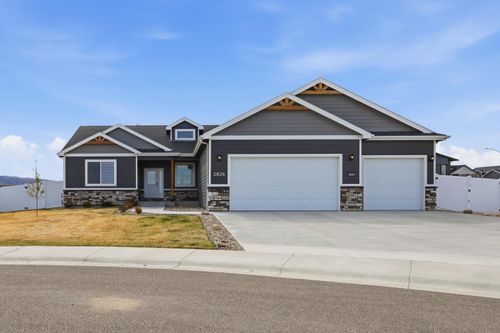 2826 Berkshire Way, Casper, WY, 82609-3895 | Card Image