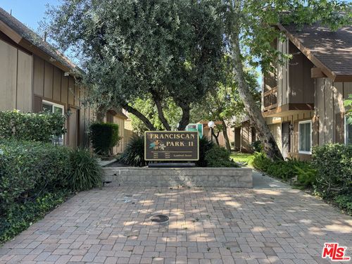 3-20111 Leadwell St, Winnetka, CA, 91306-3201 | Card Image