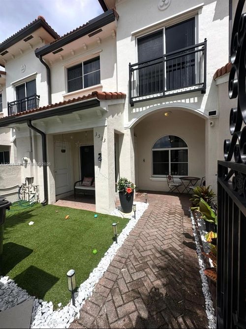 3533 Nw 30th Ct, Lauderdale Lakes, FL, 33311 | Card Image