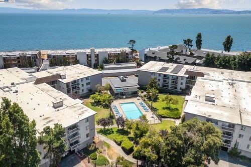 apt-112-950 Shorepoint Ct, Alameda, CA, 94501-5833 | Card Image