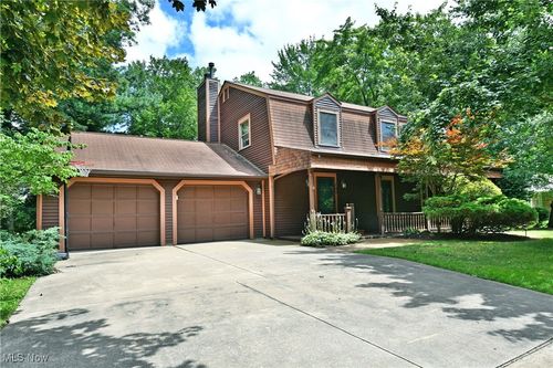 300 S Colonial Dr, Cortland, OH, 44410-1210 | Card Image