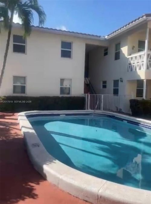 202-2591 Ne 55th Ct, Fort Lauderdale, FL, 33308 | Card Image