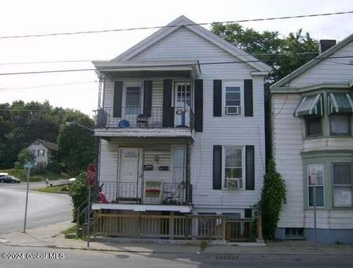 23 Sargent St, Cohoes, NY, 12047-2996 | Card Image