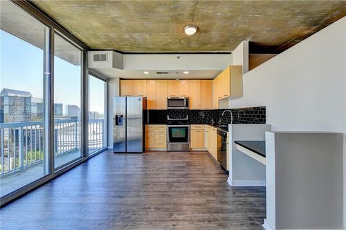 unit-1715-3324 Peachtree Rd Ne, Atlanta, GA, 30326-1479 | Card Image