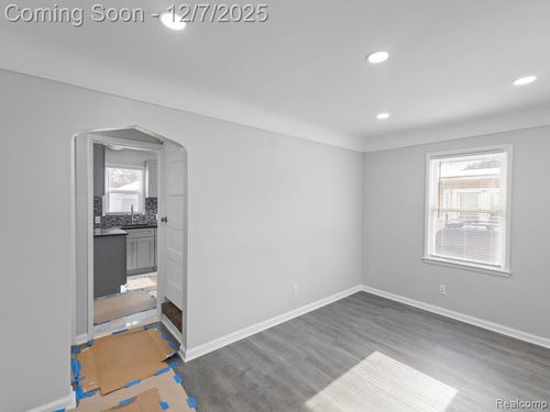 6736 Penrod St, Detroit, MI, 48228-3437 | Card Image