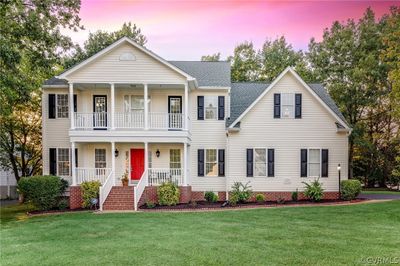 Nicely landscape, 2 patios, with direct access to bedrooms. | Image 1