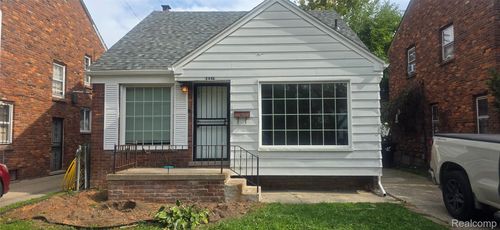 18446 Algonac St, Detroit, MI, 48234-3832 | Card Image