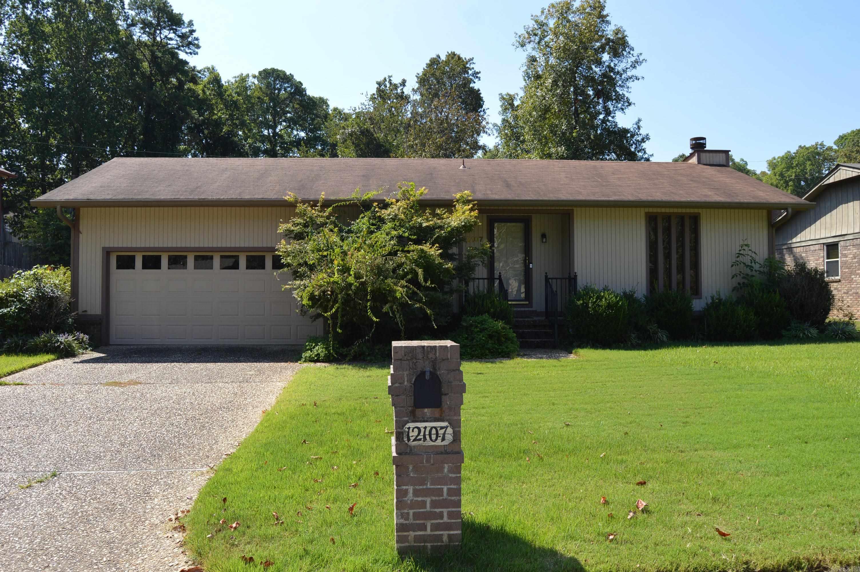 Pleasant Tree Dr, Little Rock, AR 72211