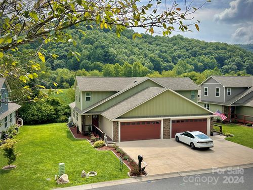 222 February Ln, Waynesville, NC, 28785-0126 | Card Image
