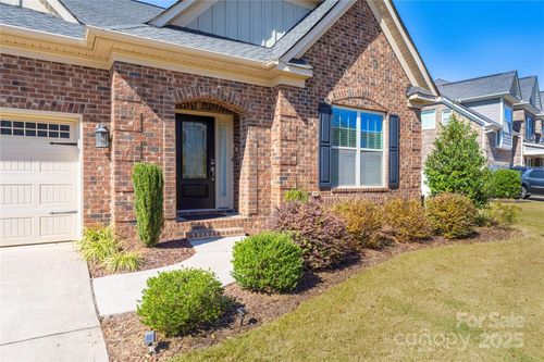 9026 Raven Top Dr, Mint Hill, NC, 28227-3619 | Card Image