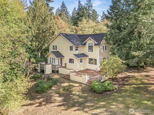 16526 128th Ave Sw, Vashon, WA, 98070-3712 | Card Image