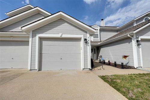 199b-5833 Nw Plantation Ln, Lee's Summit, MO, 64064-1299 | Card Image